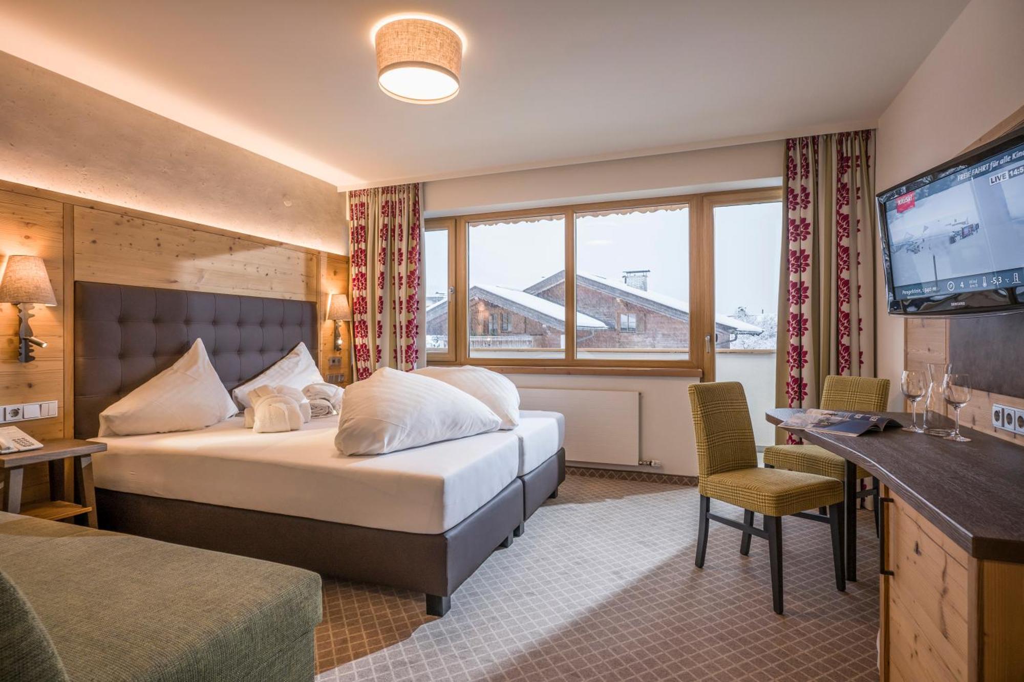 Alpen Glueck Hotel Kirchberger Hof Kirchberg in Tirol Exterior photo